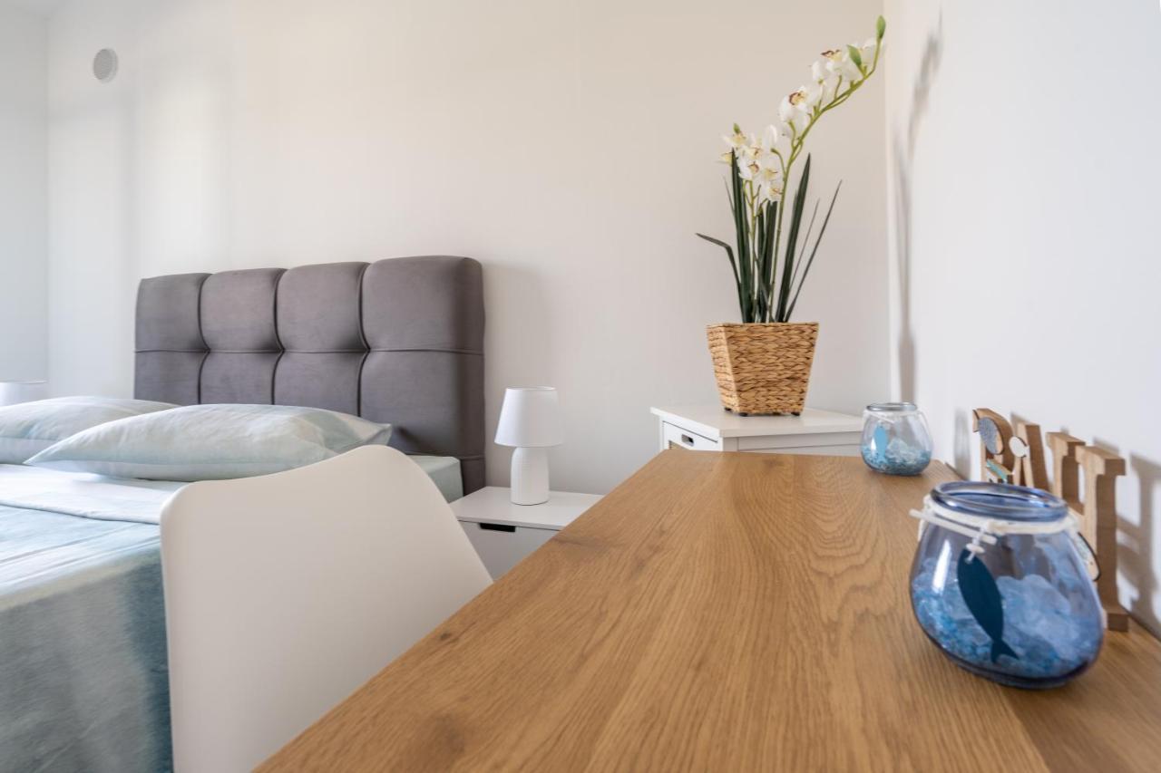 Penthouse Gea Apartment Premantura Exterior photo